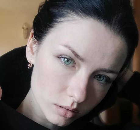 huge fake tits onlyfans free porn pic