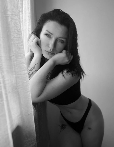 raven onlyfans beautiful nude photos