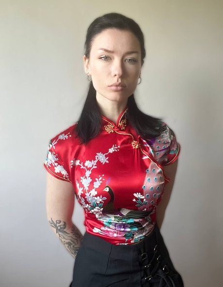 japanese milf onlyfans pornos images