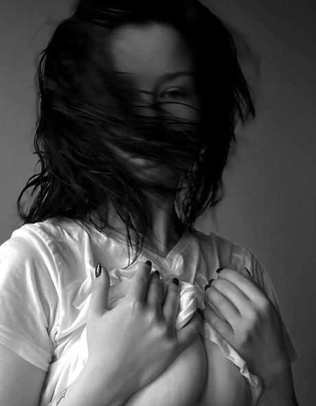 innervus star naked image