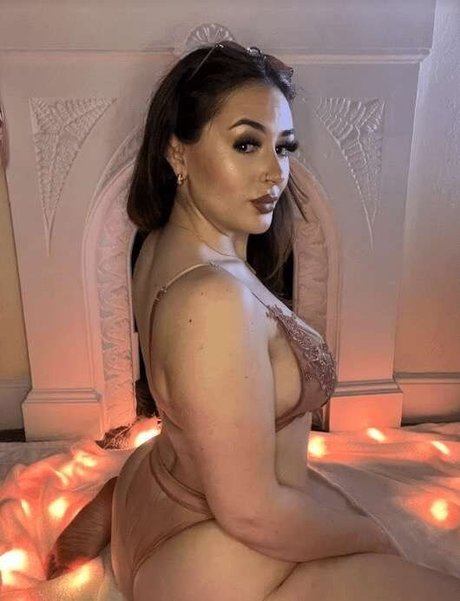 Hiddlestruck nudes star img