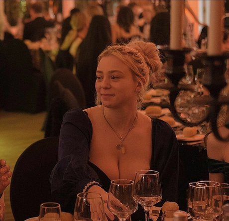 Isabella Dorta porn model photo