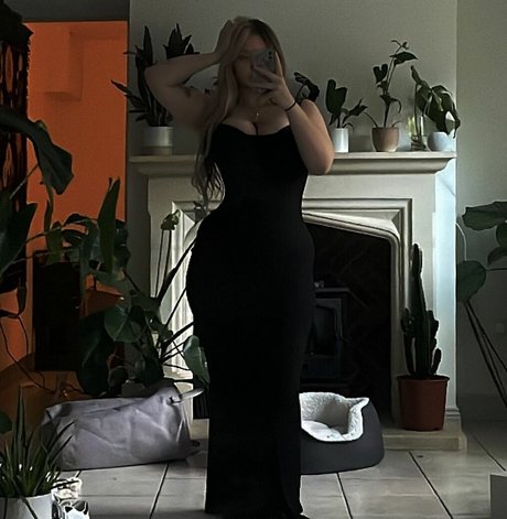 Isabella Dorta pretty star pic