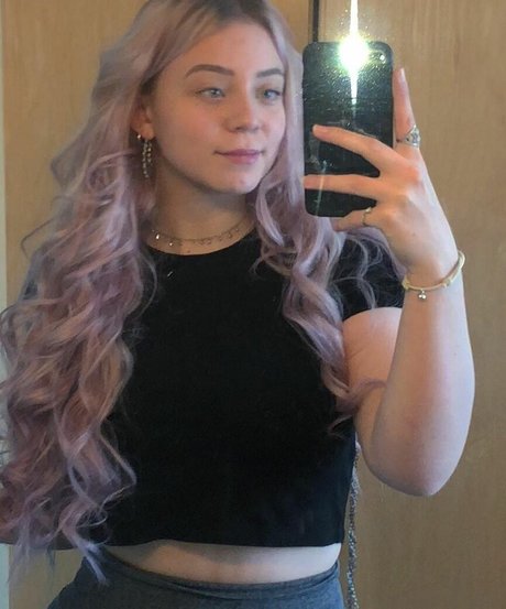 Isabella Dorta pretty actress pics