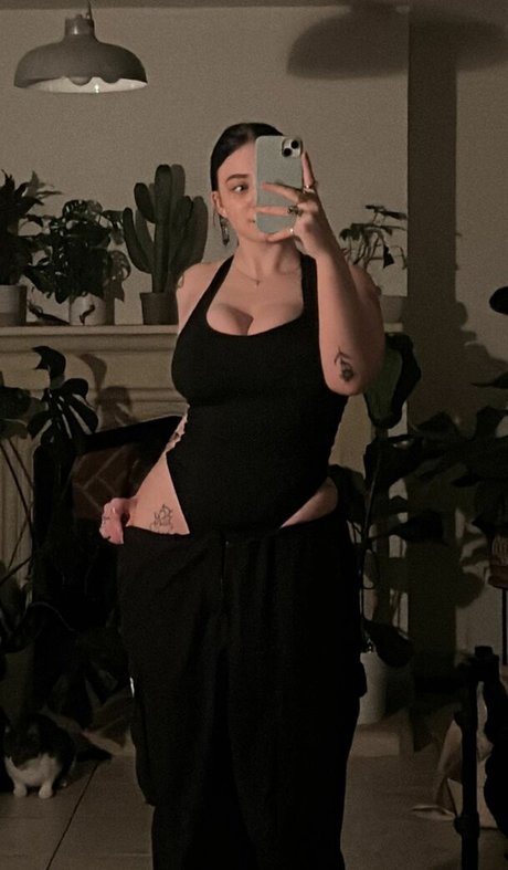 Isabella Dorta nice star picture