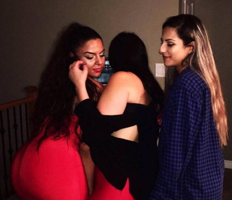 iloveteniah exclusive star image