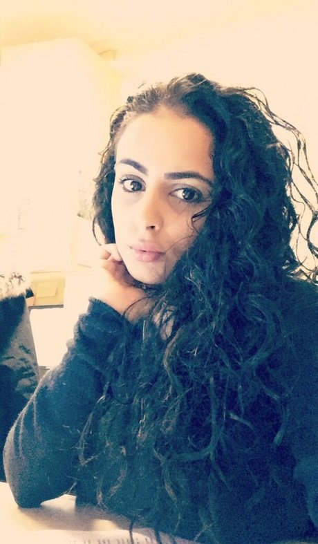 Alexa Attias model high quality pictures