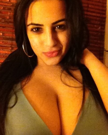 Alexa Attias model adult pics