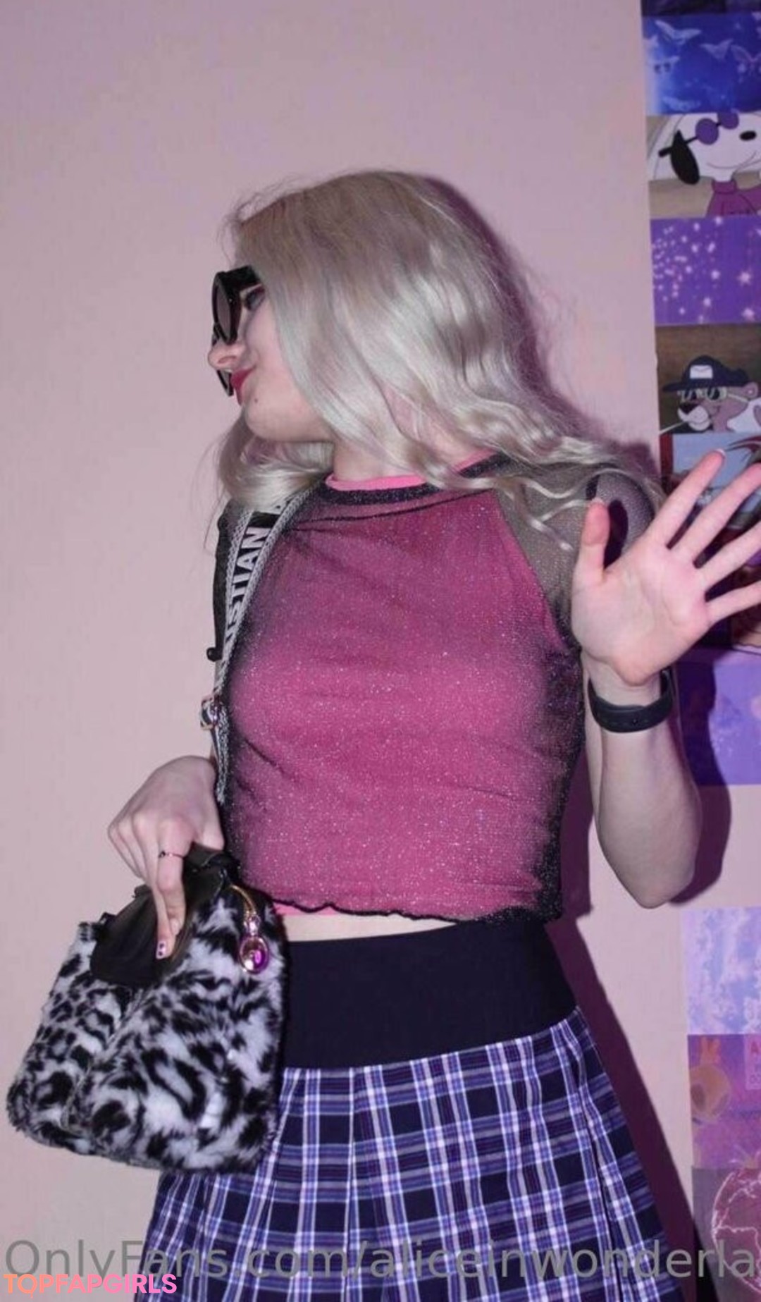 aliceinwonderland xo actress img