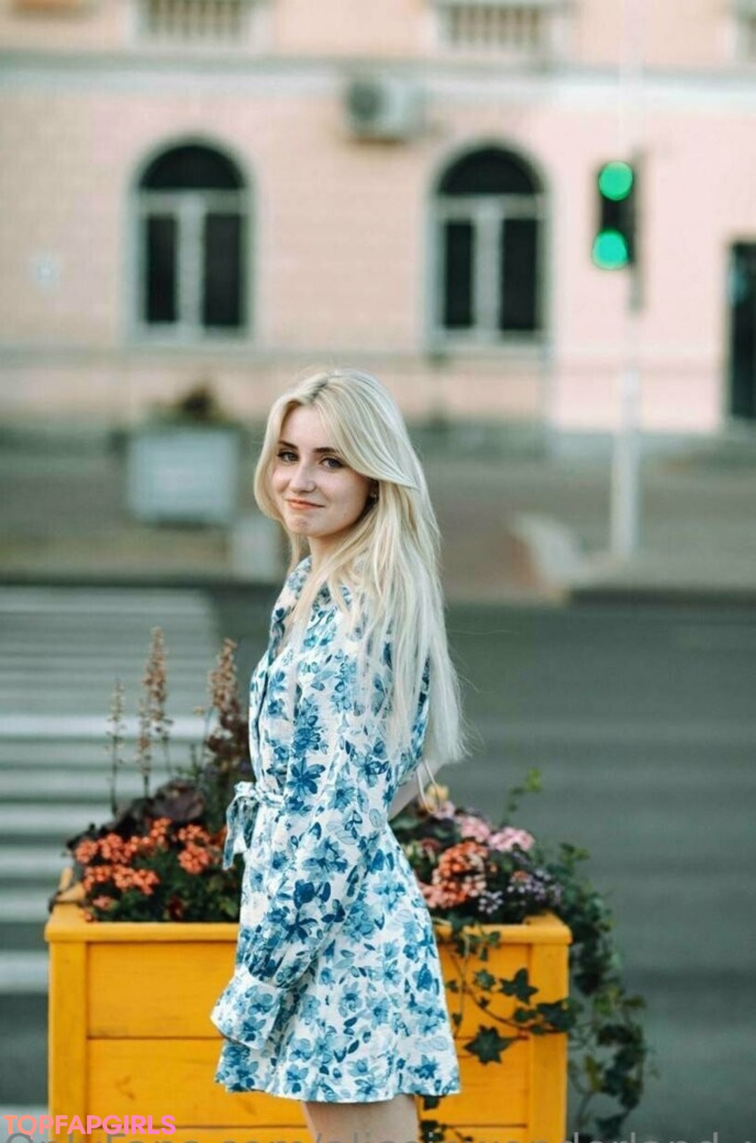 aliceinwonderland xo top model photo