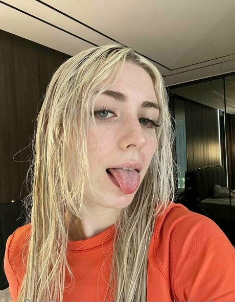 aliceinwonderland xo model nudes photo