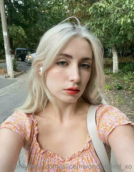 aliceinwonderland xo top actress archive