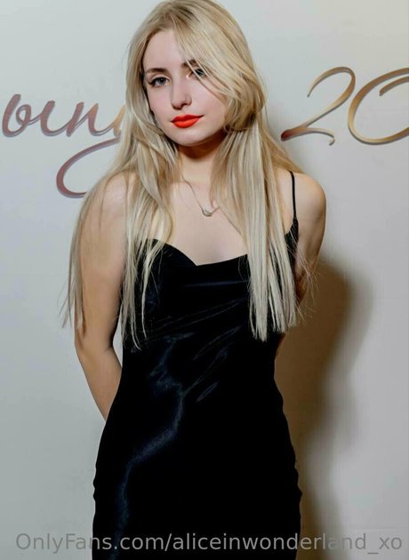 aliceinwonderland xo nice model archive