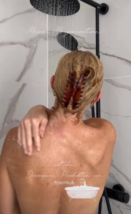 squirt teen onlyfans beautiful naked pictures