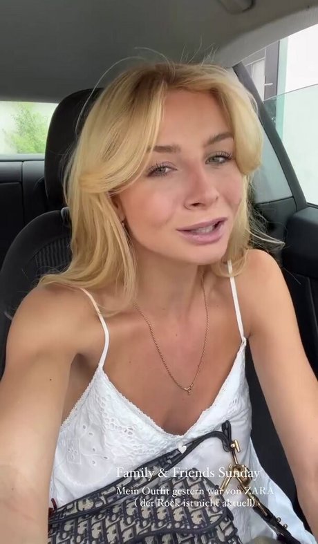 sexy mom onlyfans porn images