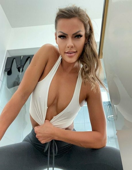 milanariccifree pornographic star photos