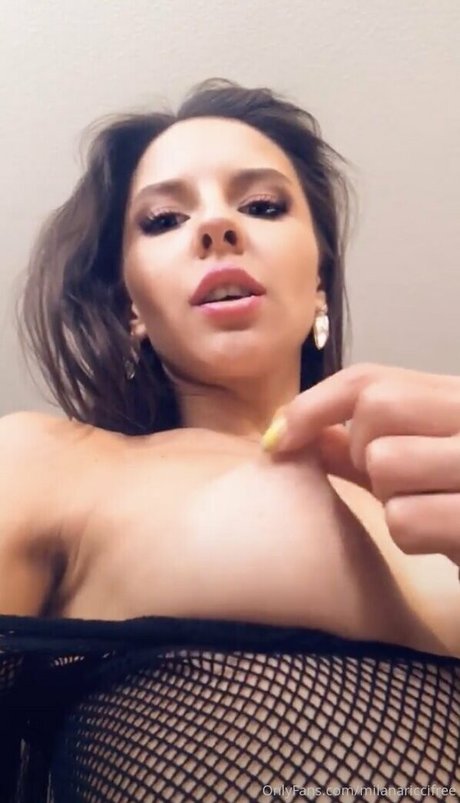 milanariccifree model perfect pictures