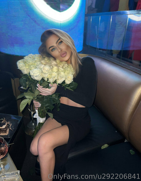 Oliviacatvip star sex photos