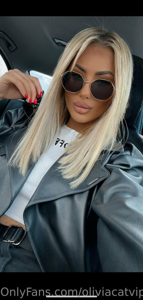 Oliviacatvip model top images