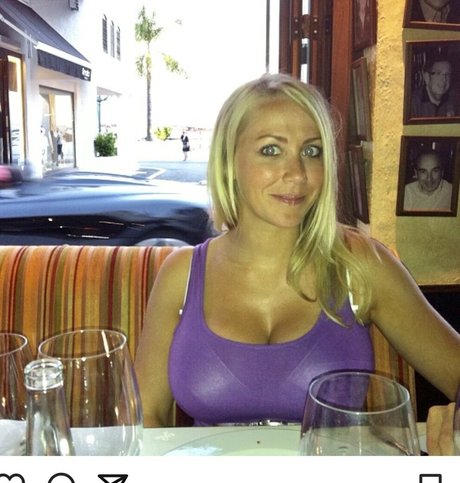 Laura Hamilton hd pornstar photos