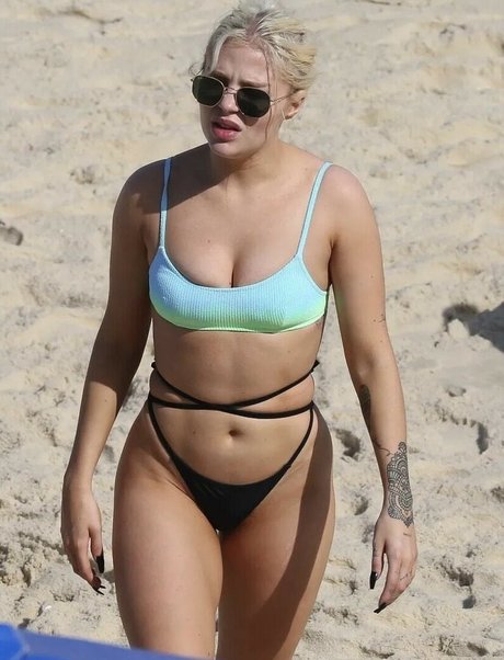 Luisa Sonza pornographic model galleries