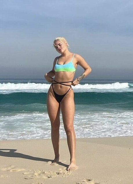 Luisa Sonza art pornstar photos