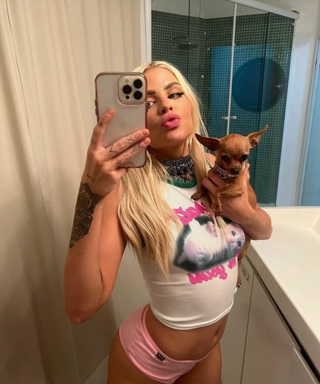 Luisa Sonza perfect actress archive