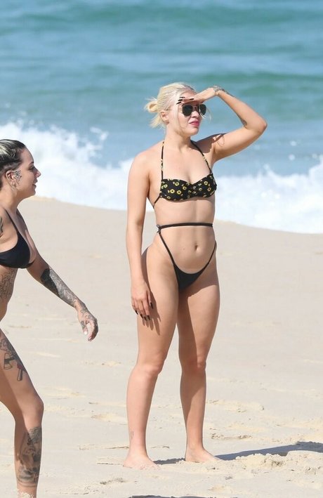 Luisa Sonza pornstar perfect image