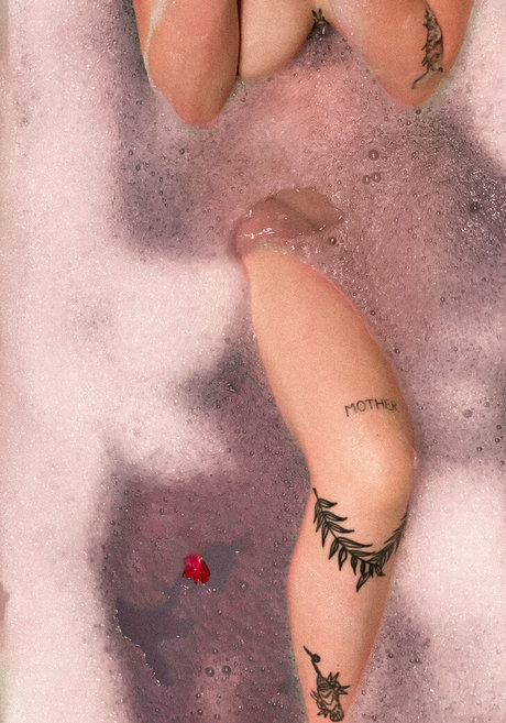 girldefeated model high quality photos