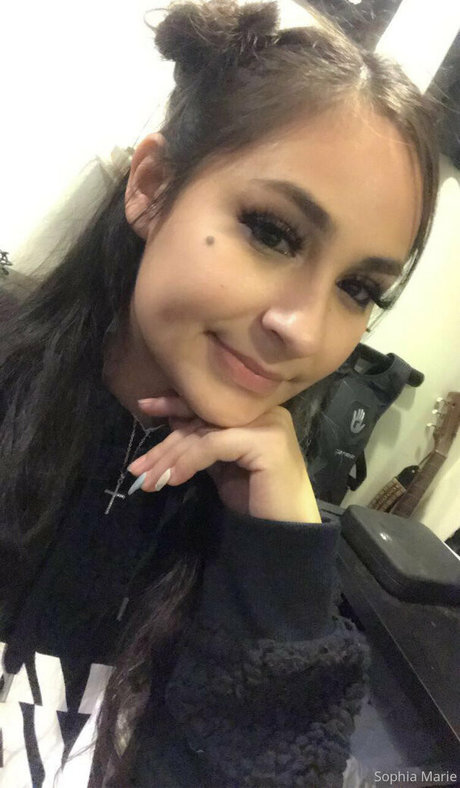 sophiamariiex hot actress archive