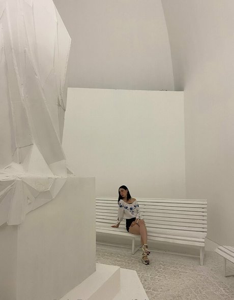 fairytale dreamer model nude pics