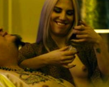 Yana Gold porn star photos