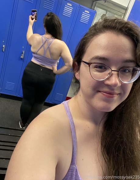 mossyoak235 erotic model pictures