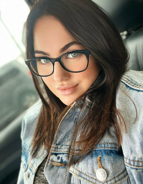 chloehart34kk exclusive model gallery