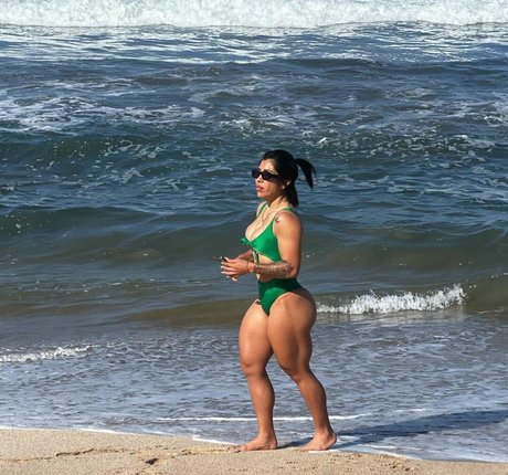 Evelyn Salomon free star image