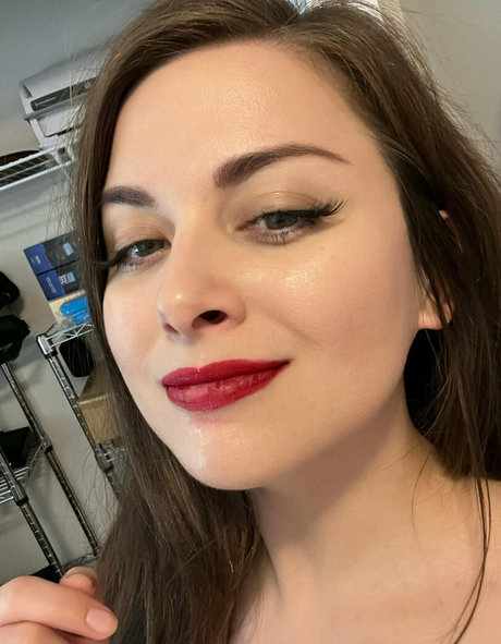 ellieidol model exclusive pics