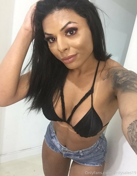 emilysales19 pornstar top picture