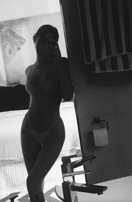 mia phillipson exclusive actress galleries