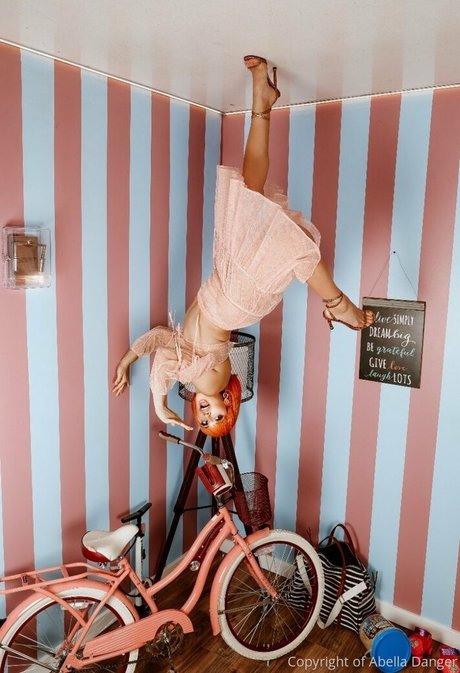 skinny milf onlyfans free photo