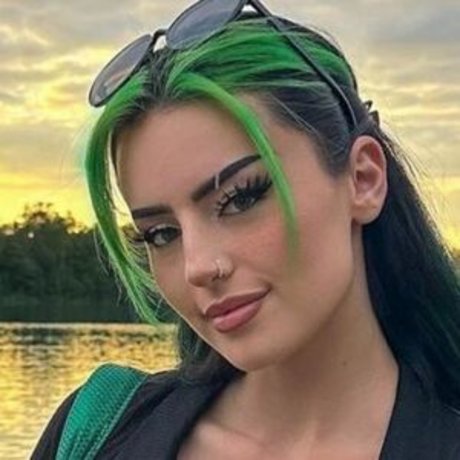 Dilaraa star adult image