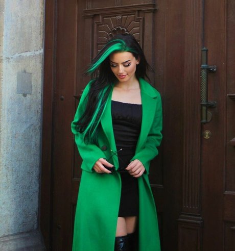 Dilaraa model perfect img