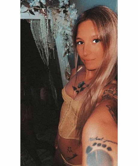 blonde handjob onlyfans beautiful xxx photo