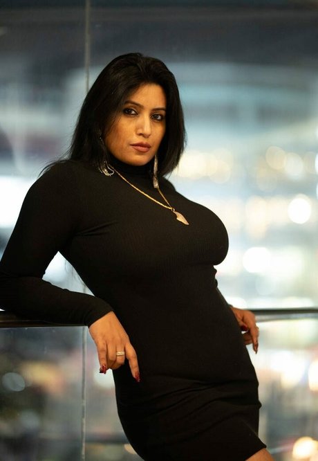 The doe eyed gurl beautiful actress image