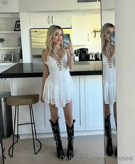 lilyhosea erotic actress pictures