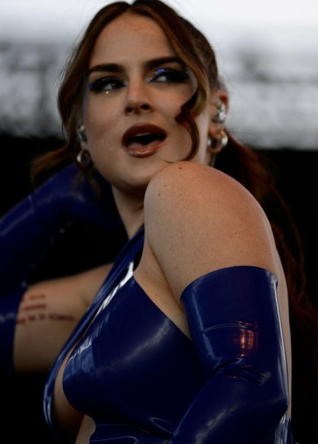 Jojo Levesque model free pics