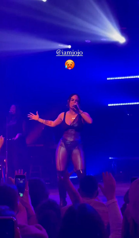 Jojo Levesque star nude pics