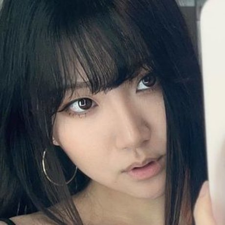 AriaSaki pretty actress photo
