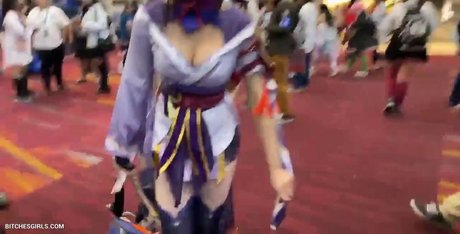 AriaSaki pornographic model photos