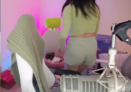 sucking cock onlyfans pretty pictures