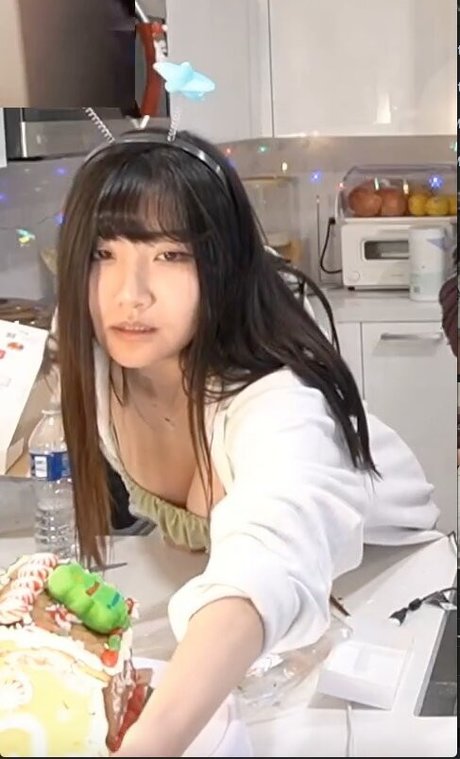 AriaSaki star nude archive